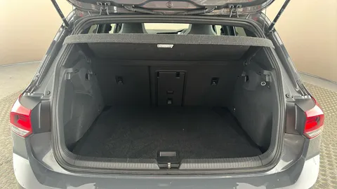 VOLKSWAGEN GOLF 1.5 eTSI 150 R-Line DSG