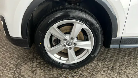 AUDI Q2 1.0 TFSI Sport