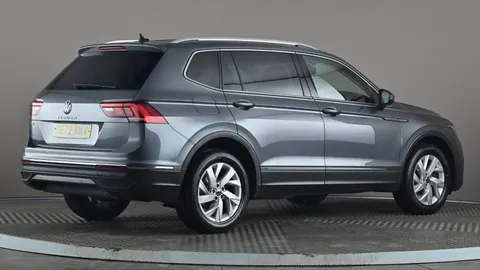 VOLKSWAGEN TIGUAN ALLSPACE 1.5 TSI Life