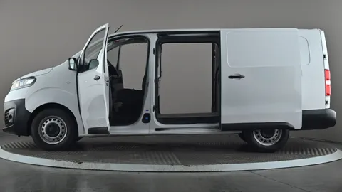 VAUXHALL VIVARO 2900 1.5d 100PS Prime H1 Van