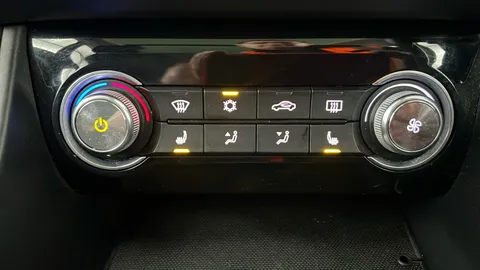 MG MOTOR UK ZS 105kW Exclusive EV 45kWh Auto