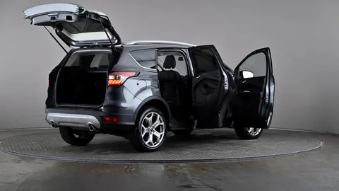 FORD KUGA 2.0 TDCi Titanium Edition 2WD