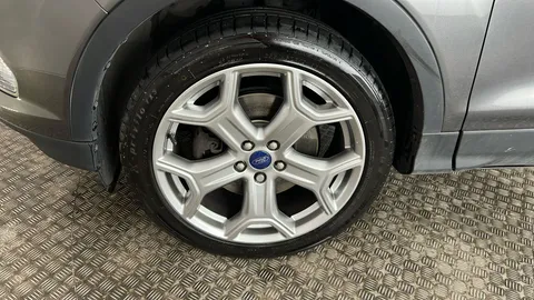 FORD KUGA 2.0 TDCi Titanium Edition 2WD