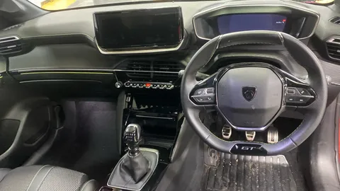 PEUGEOT 208 1.2 PureTech 100 GT