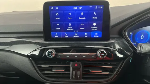 FORD KUGA 2.5 PHEV Black Package Edition CVT