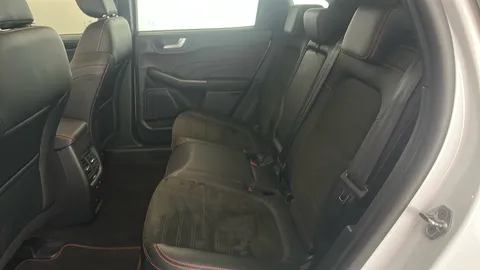 FORD KUGA 2.5 PHEV Black Package Edition CVT