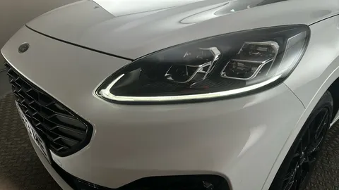 FORD KUGA 2.5 PHEV Black Package Edition CVT