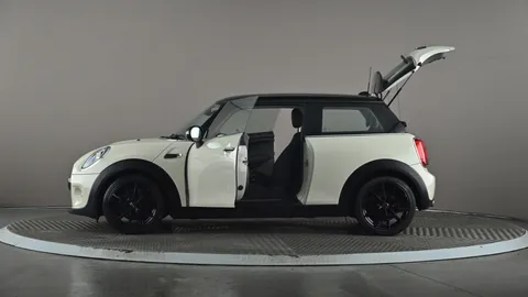 MINI HATCHBACK 1.5 Cooper Classic II