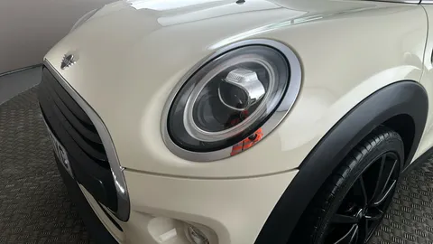 MINI HATCHBACK 1.5 Cooper Classic II