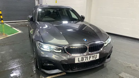 BMW 3 SERIES 320i M Sport Step Auto