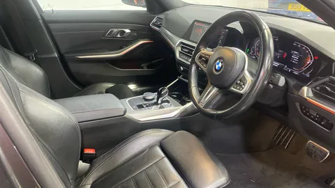 BMW 3 SERIES 320i M Sport Step Auto