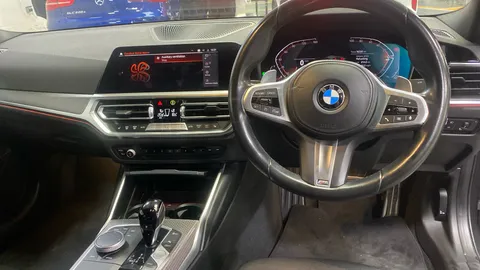 BMW 3 SERIES 320i M Sport Step Auto