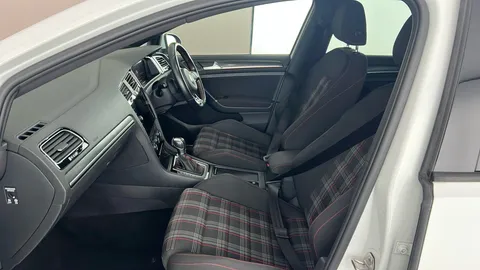 VOLKSWAGEN GOLF 2.0 TSI 245 GTI Performance DSG
