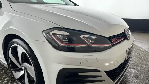 VOLKSWAGEN GOLF 2.0 TSI 245 GTI Performance DSG