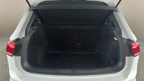 VOLKSWAGEN TIGUAN 1.5 TSI 150 R-Line DSG