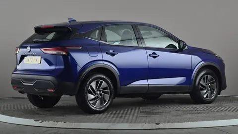 NISSAN QASHQAI 1.3 DiG-T MH Acenta Premium