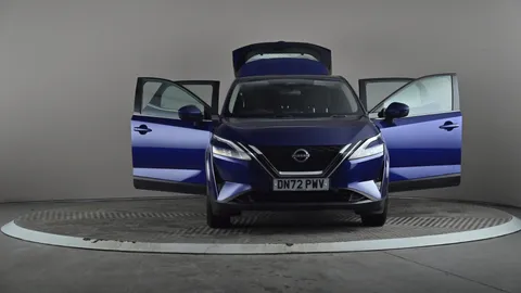 NISSAN QASHQAI 1.3 DiG-T MH Acenta Premium