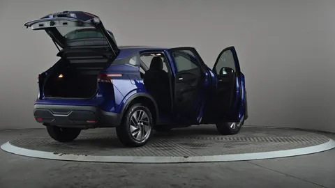 NISSAN QASHQAI 1.3 DiG-T MH Acenta Premium