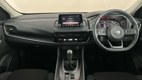 NISSAN QASHQAI 1.3 DiG-T MH Acenta Premium