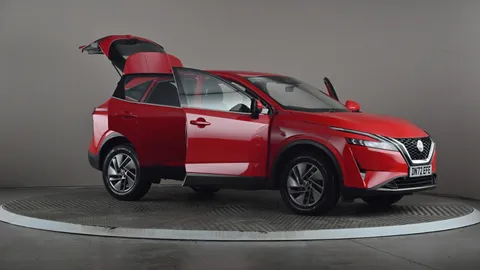 NISSAN QASHQAI 1.3 DiG-T MH 158 Acenta Premium Xtronic