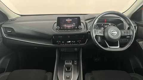 NISSAN QASHQAI 1.3 DiG-T MH 158 Acenta Premium Xtronic