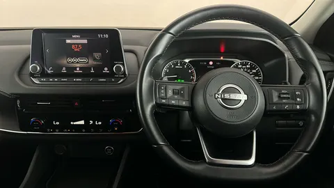 NISSAN QASHQAI 1.3 DiG-T MH 158 Acenta Premium Xtronic