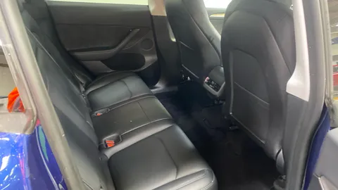 TESLA MODEL Y Long Range AWD Auto