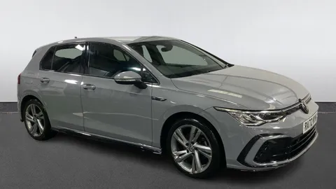 VOLKSWAGEN GOLF 1.5 eTSI 150 R-Line DSG