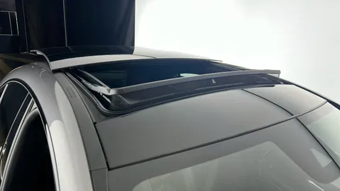 MERCEDES-BENZ CLA CLA 250e AMG Line Premium + Night Ed Tip Auto