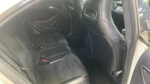 MERCEDES-BENZ CLA CLA 180 AMG Sport