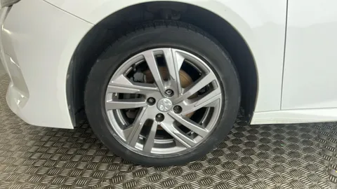 PEUGEOT 208 1.2 PureTech 100 Active