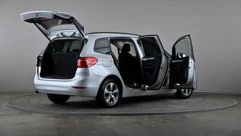 BMW 2 SERIES 218d SE Step Auto