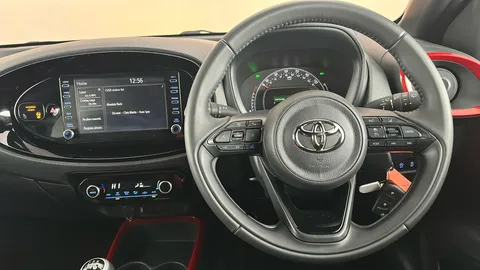 TOYOTA AYGO X 1.0 VVT-i Edge