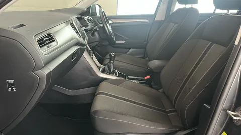 VOLKSWAGEN T-ROC 1.0 TSI SE