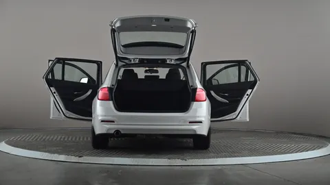 BMW 3 Series Touring 318d SE