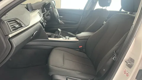 BMW 3 Series Touring 318d SE