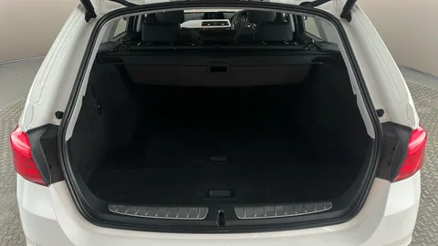 BMW 3 Series Touring 318d SE