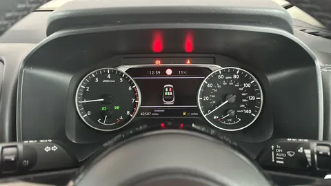 NISSAN QASHQAI 1.3 DiG-T MH Acenta Premium