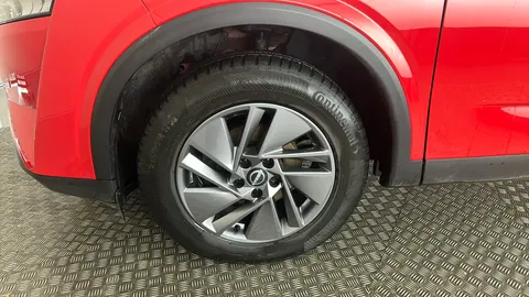 NISSAN QASHQAI 1.3 DiG-T MH Acenta Premium