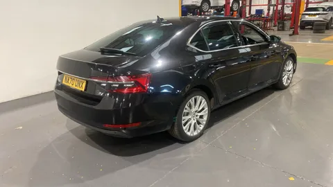 SKODA SUPERB 1.4 TSI iV SE L DSG