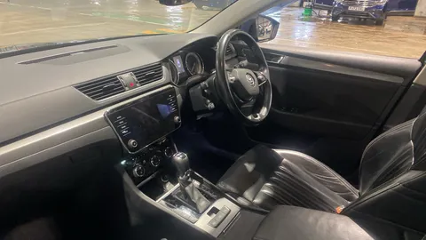 SKODA SUPERB 1.4 TSI iV SE L DSG