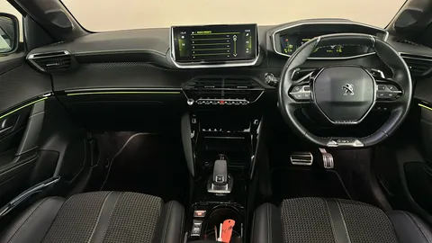 PEUGEOT 208 1.2 PureTech 130 GT EAT8