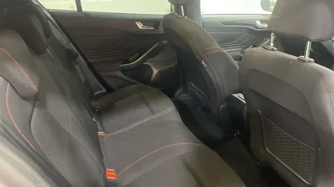 FORD FOCUS 1.0 EcoBoost ST-Line