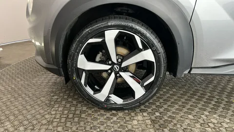 NISSAN JUKE 1.0 DiG-T 114 Tekna