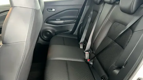 NISSAN JUKE 1.0 DiG-T 114 N-Connecta