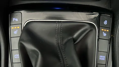 HYUNDAI TUCSON 1.6 TGDi Premium 2WD