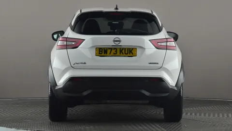 NISSAN JUKE 1.6 Hybrid N-Connecta Auto