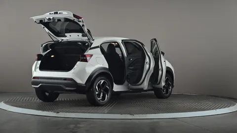 NISSAN JUKE 1.6 Hybrid N-Connecta Auto