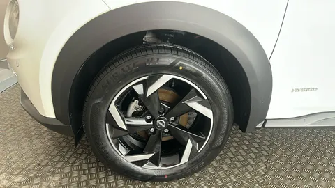 NISSAN JUKE 1.6 Hybrid N-Connecta Auto