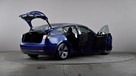 TESLA MODEL 3 Standard Plus Auto